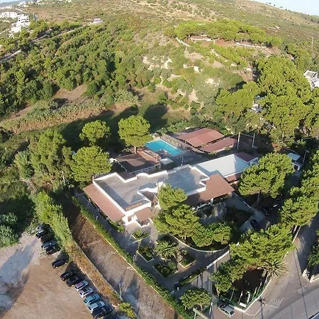 酒店 Parco Carabella 3*